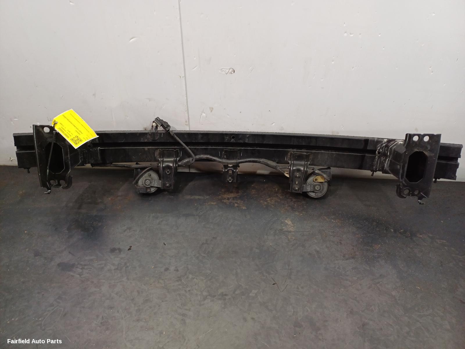 2005-2019 Toyota Estima F Bar Reinforc Brack