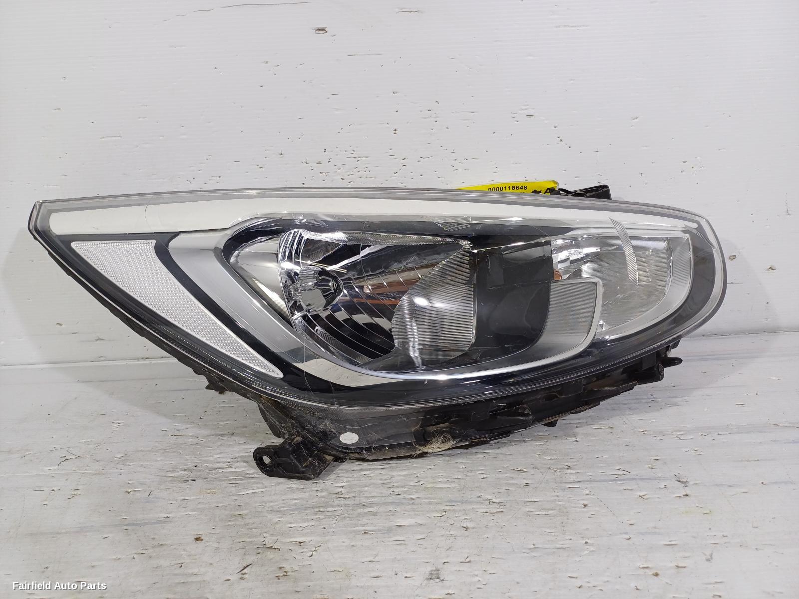 2014-2019 Hyundai Accent Right Headlamp