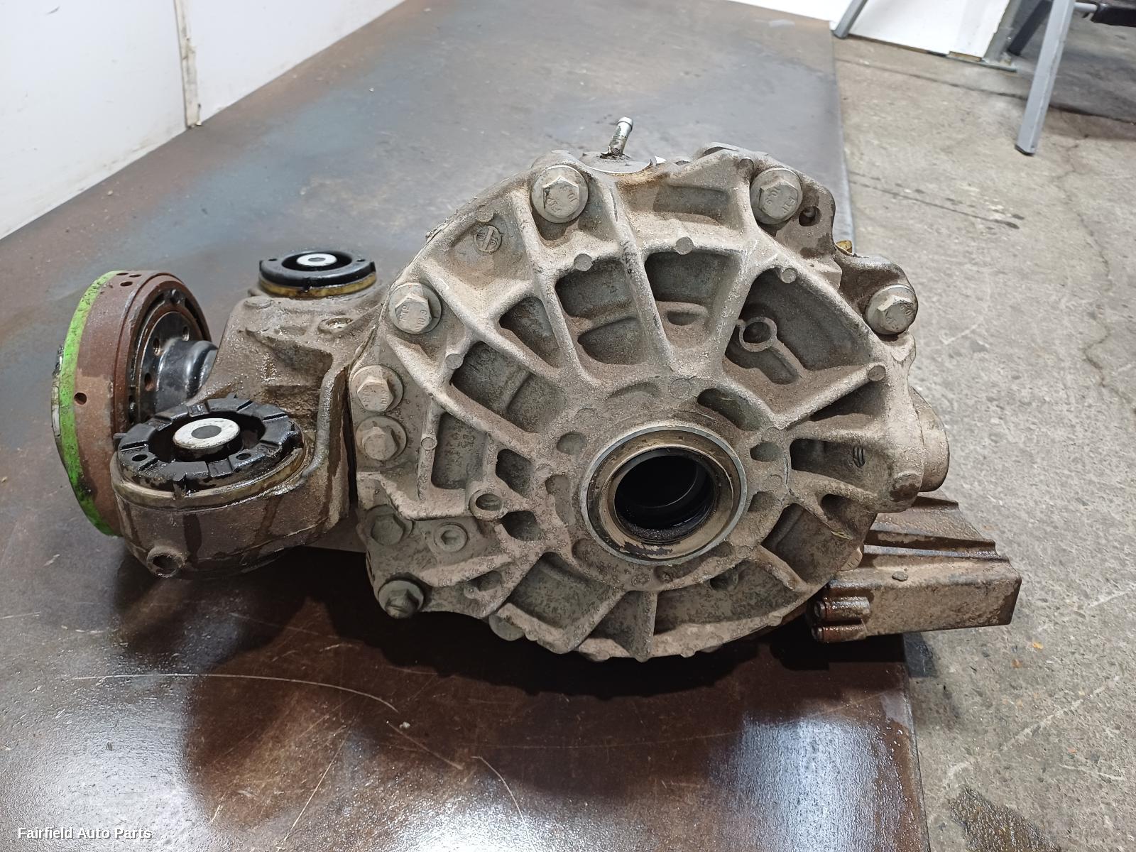 2016-2023 Land Rover Discovery Differential Centre
