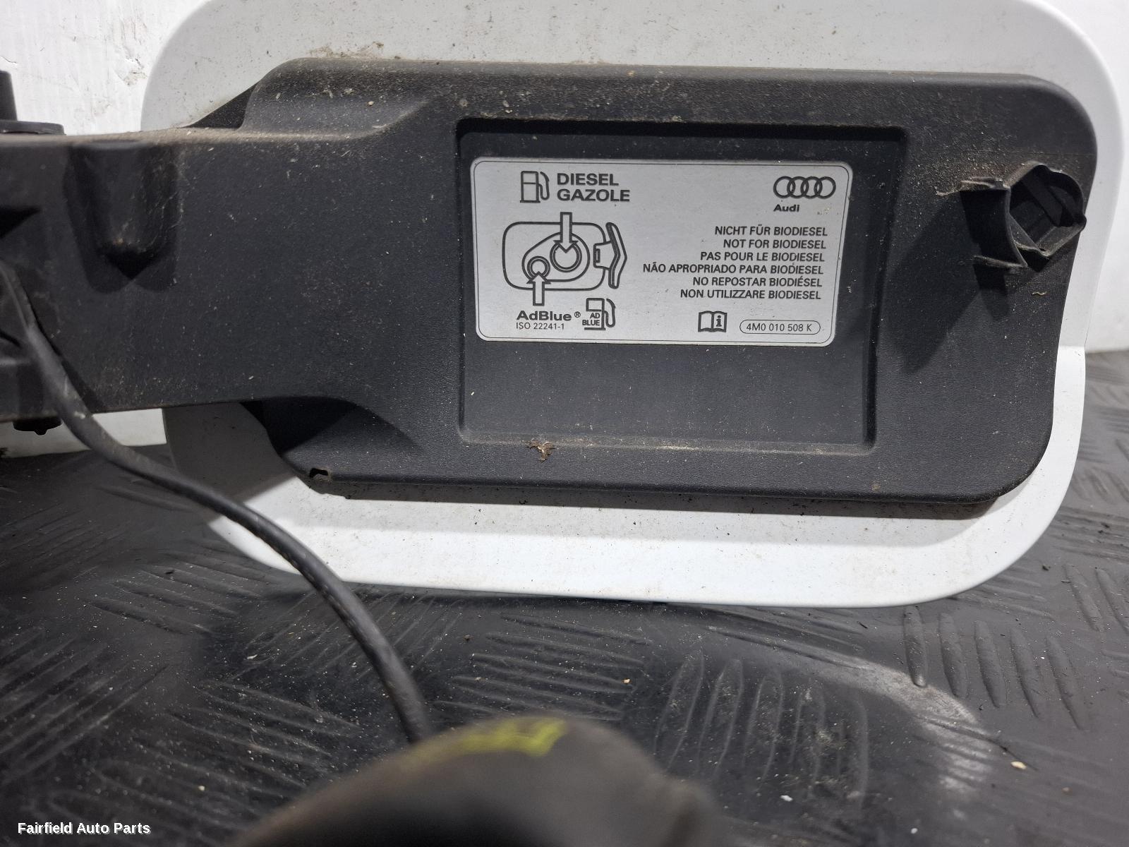 2015-2025 Audi Q7 Fuel Door   Filler