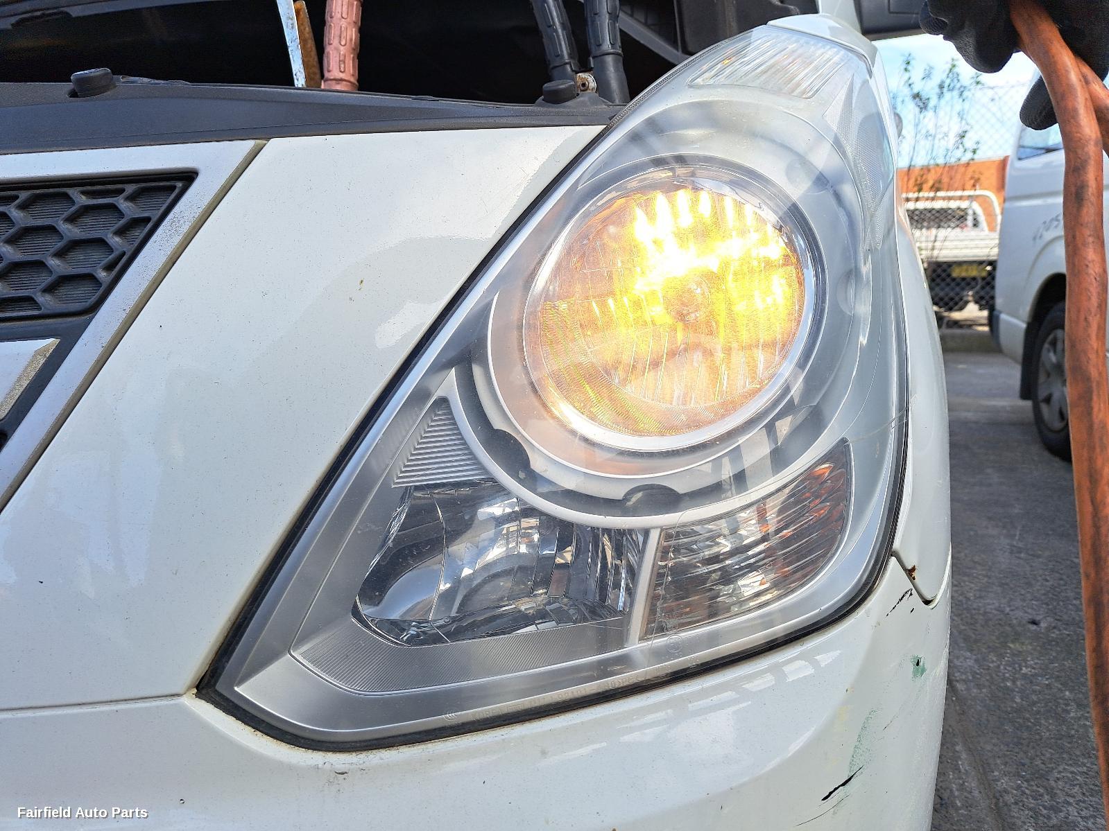 2007-2018 Hyundai Iload/imax Right Headlamp