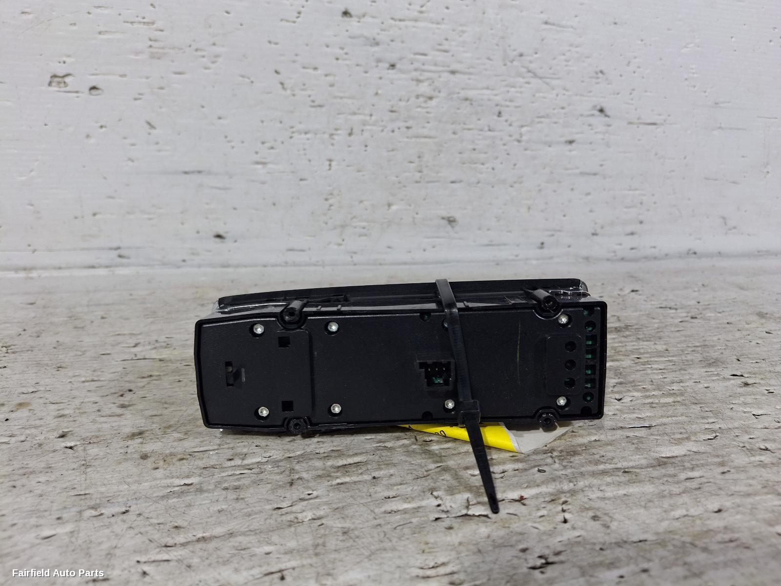 2011-2014 Mercedes C Class Pwr Dr Wind Switch