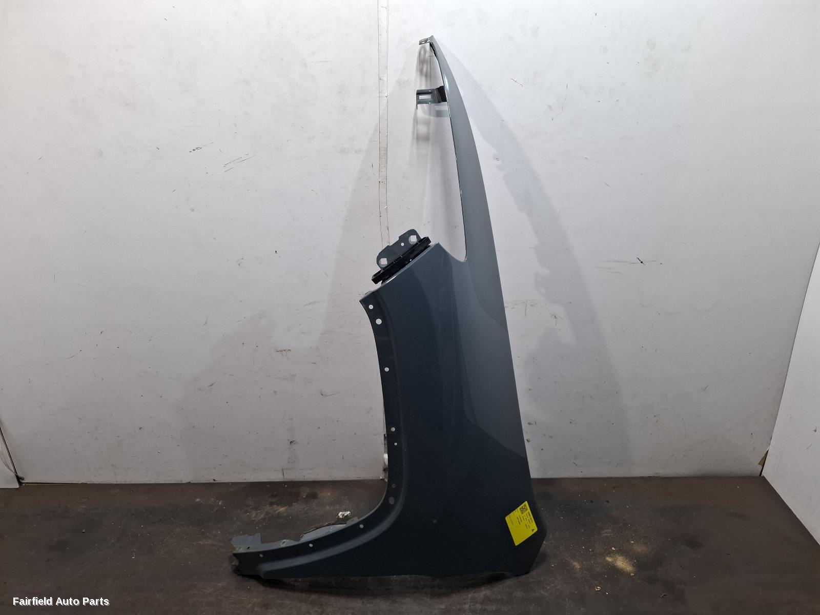2014-2018 Jeep Cherokee Left Guard