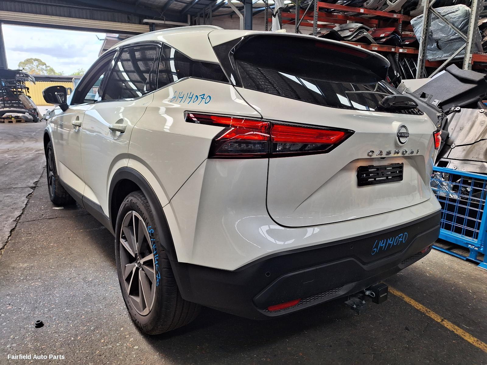 2022-2026 Nissan Qashqai Right Rear Door Window
