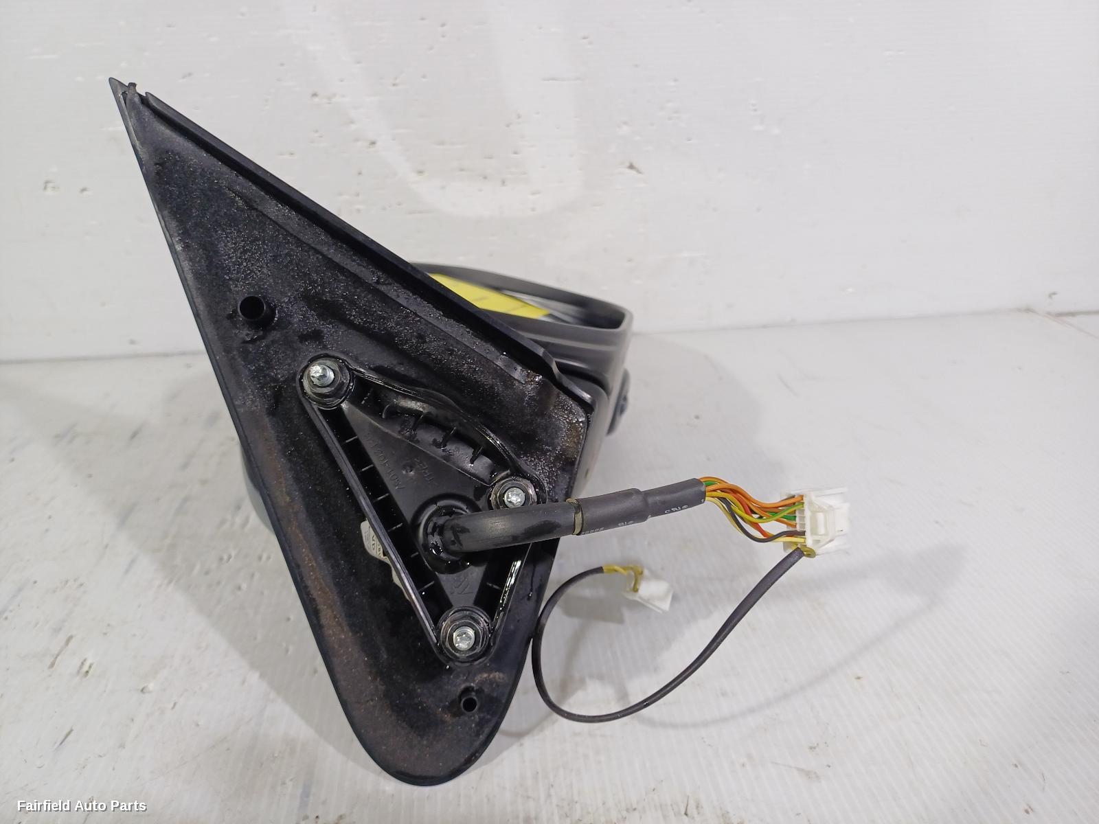 2015-2019 Nissan Juke Right Door Mirror