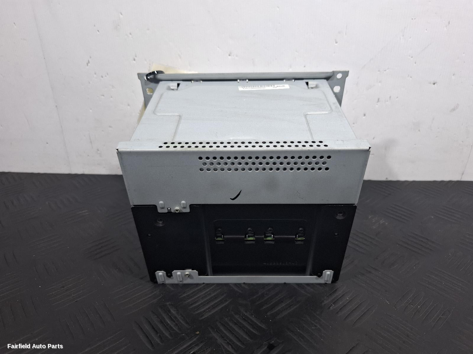 2009-2013 Holden Commodore Radio Cd Dvd Sat Tv