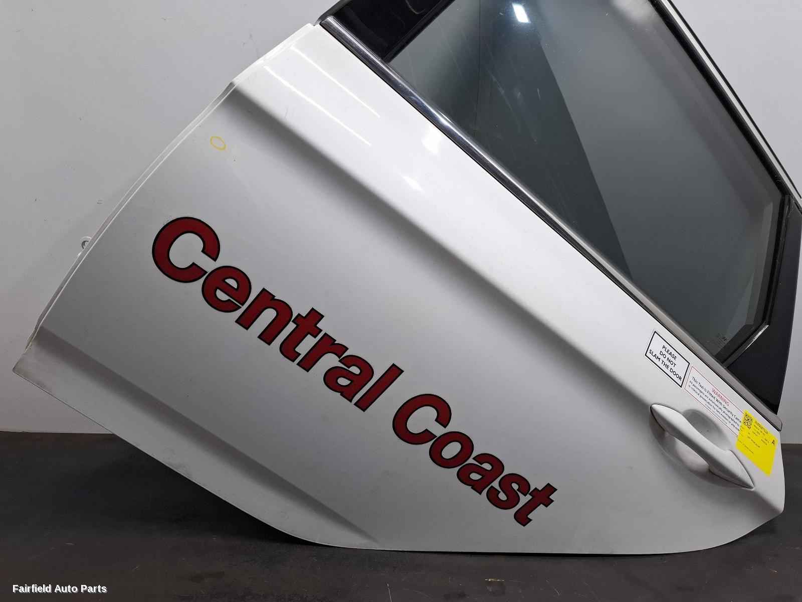 2011-2019 Hyundai I40 Left Rear Door Sliding
