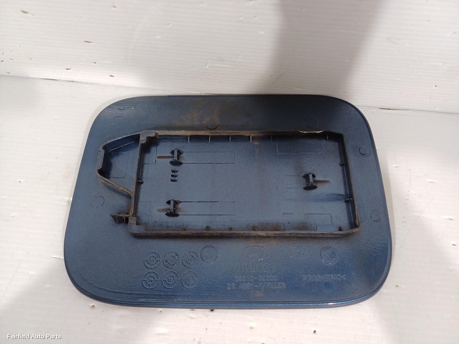 2011-2019 Hyundai I40 Fuel Door   Filler