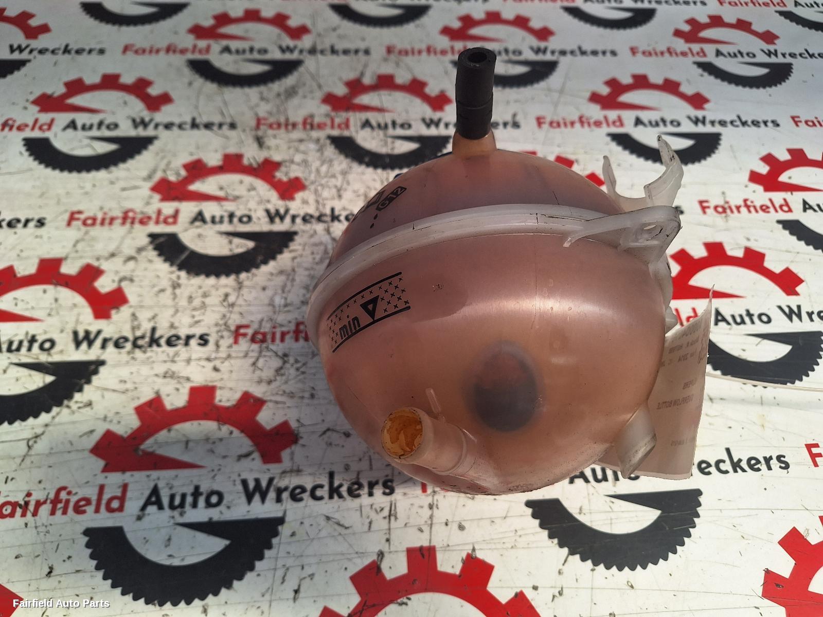 2009-2015 Skoda Superb Overflow Bottle