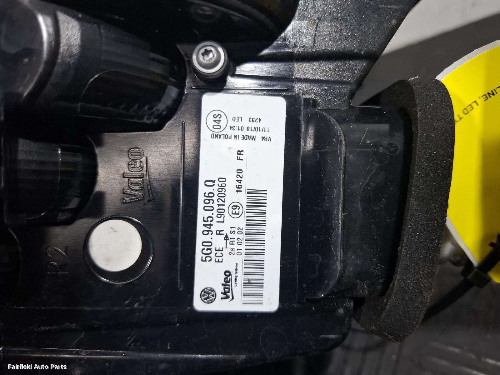 2017-2020 Volkswagen Golf Right Taillight
