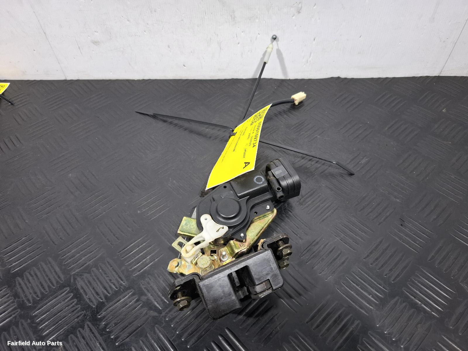 2000-2006 Toyota Estima Door Boot Gate Lock