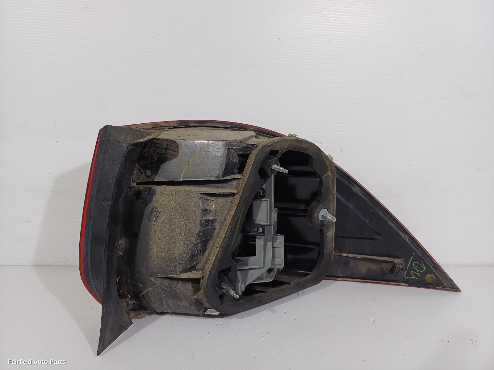 2009-2013 Volkswagen Golf Left Taillight
