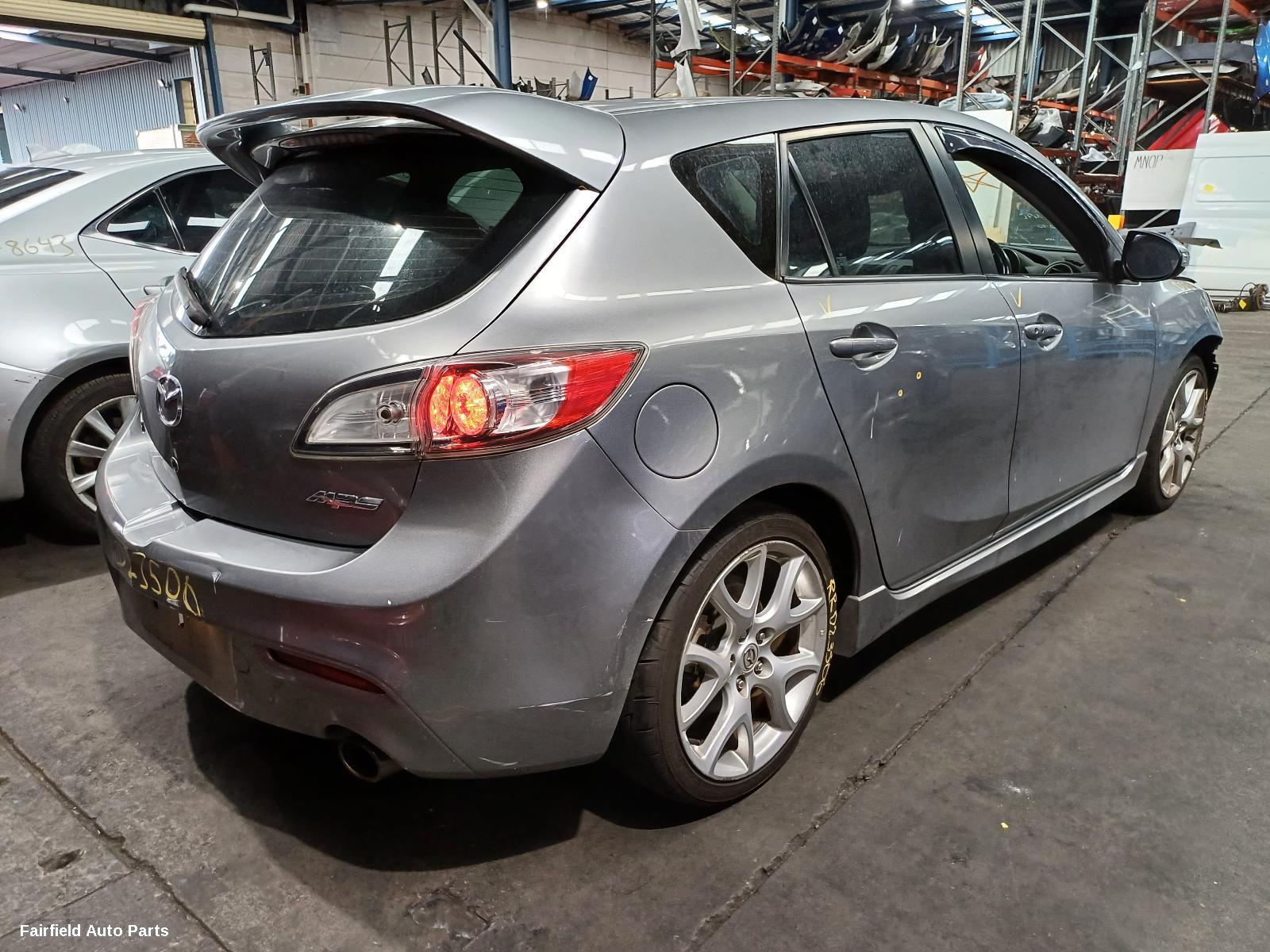 2009-2013 Mazda 3 Left Guard
