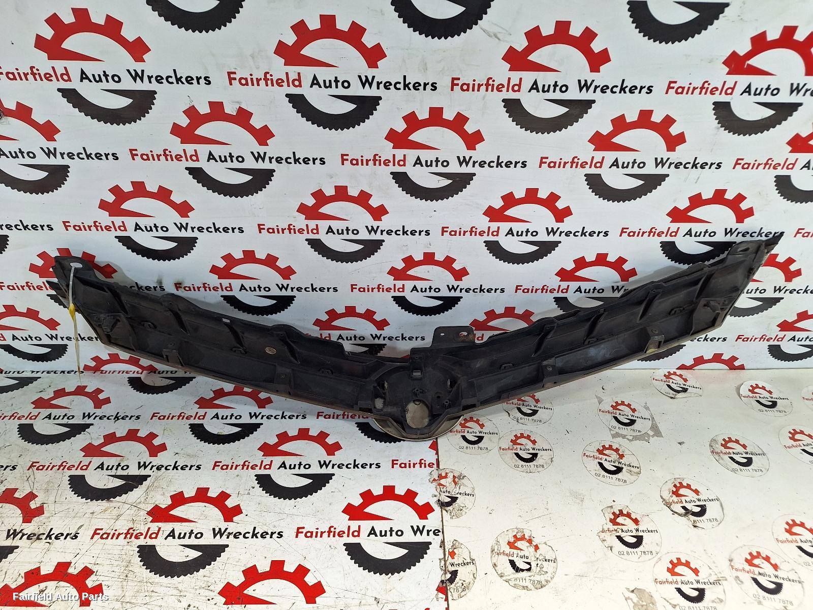 2006-2008 Toyota Tarago Grille