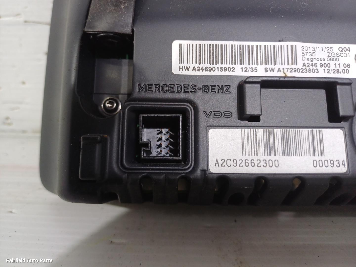 2013-2019 Mercedes Cla Class Radio Cd Dvd Sat Tv