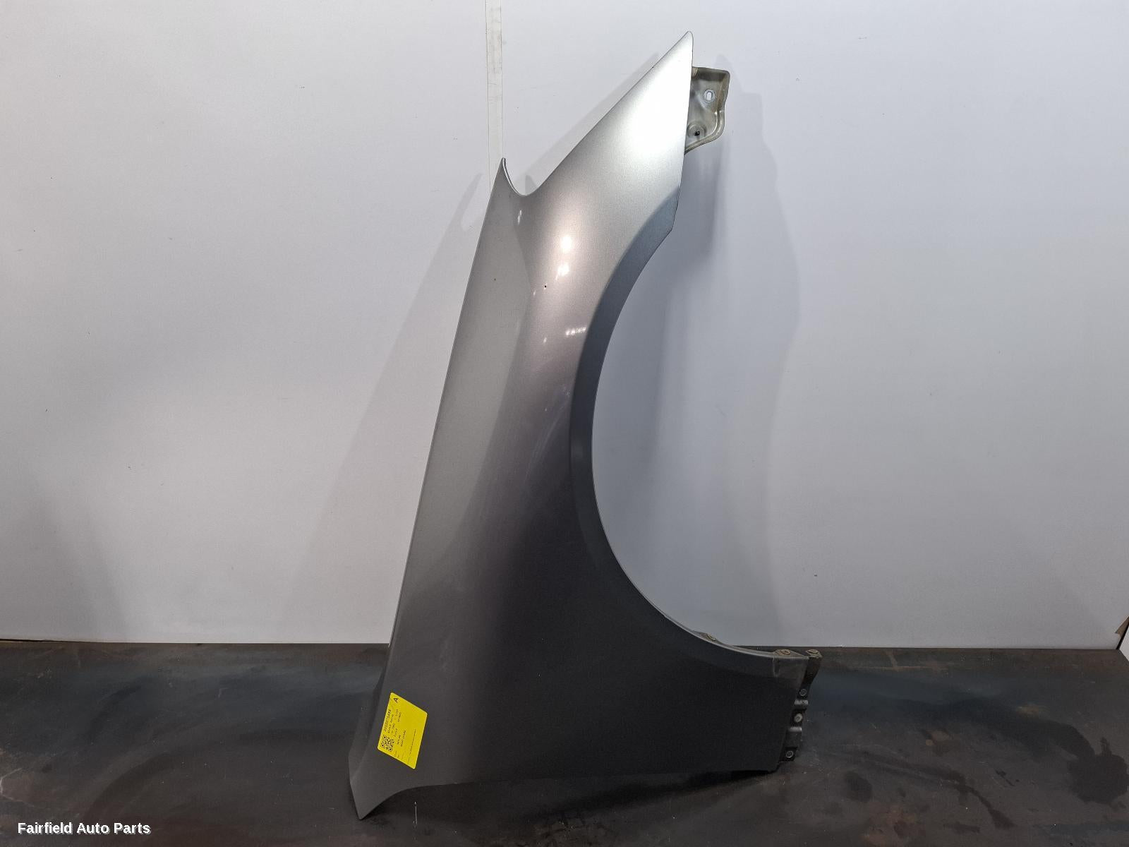 2001-2007 Nissan Skyline Right Guard