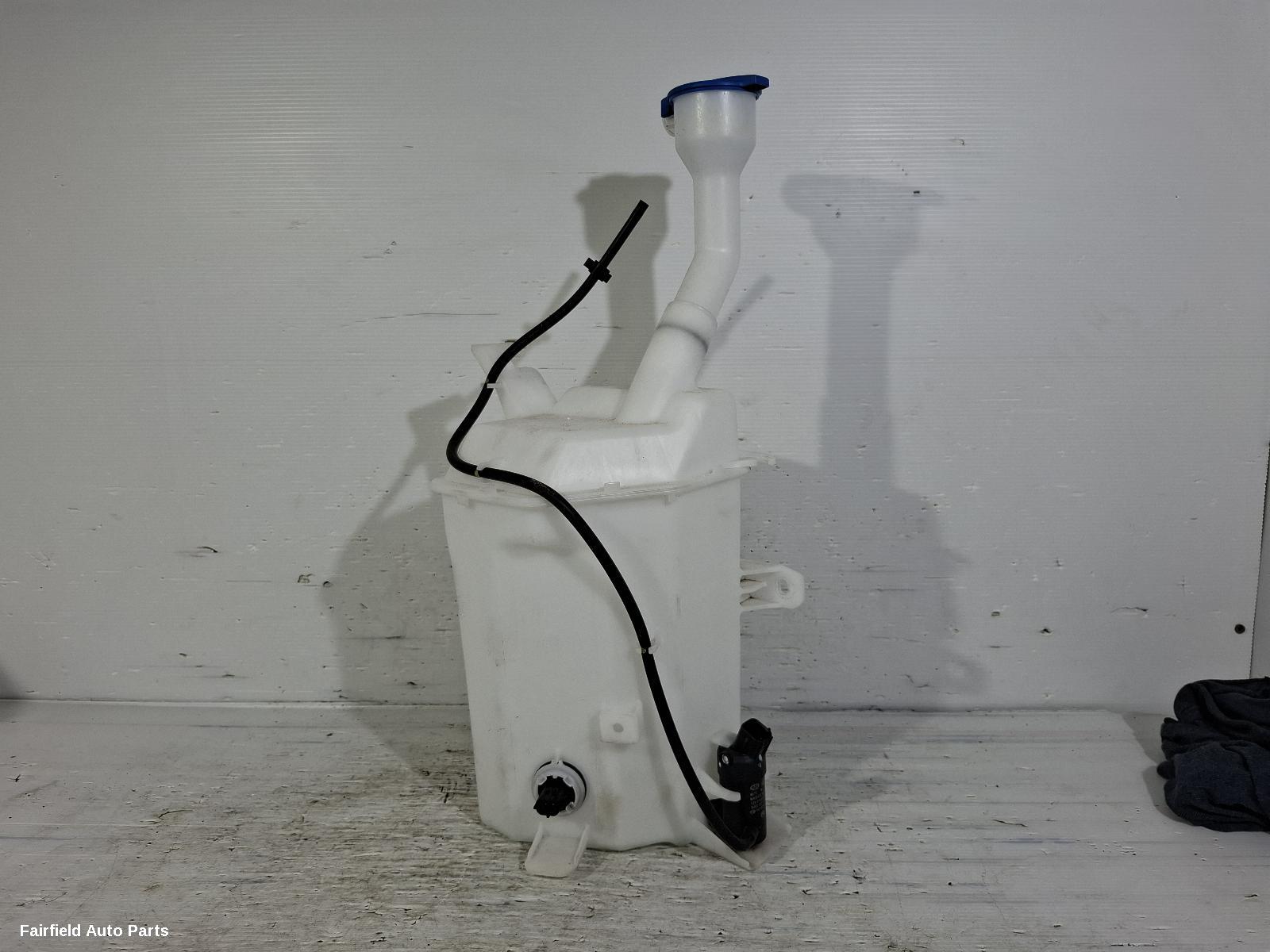 2021-2026 Hyundai I30 Washer Bottle