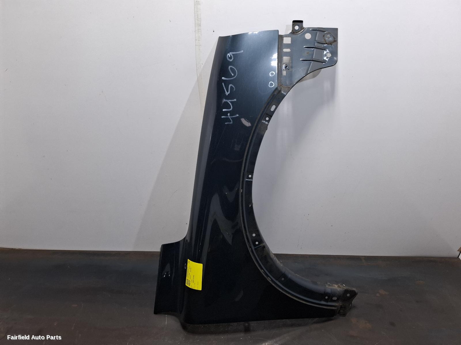 2003-2014 Volvo Xc90 Right Guard