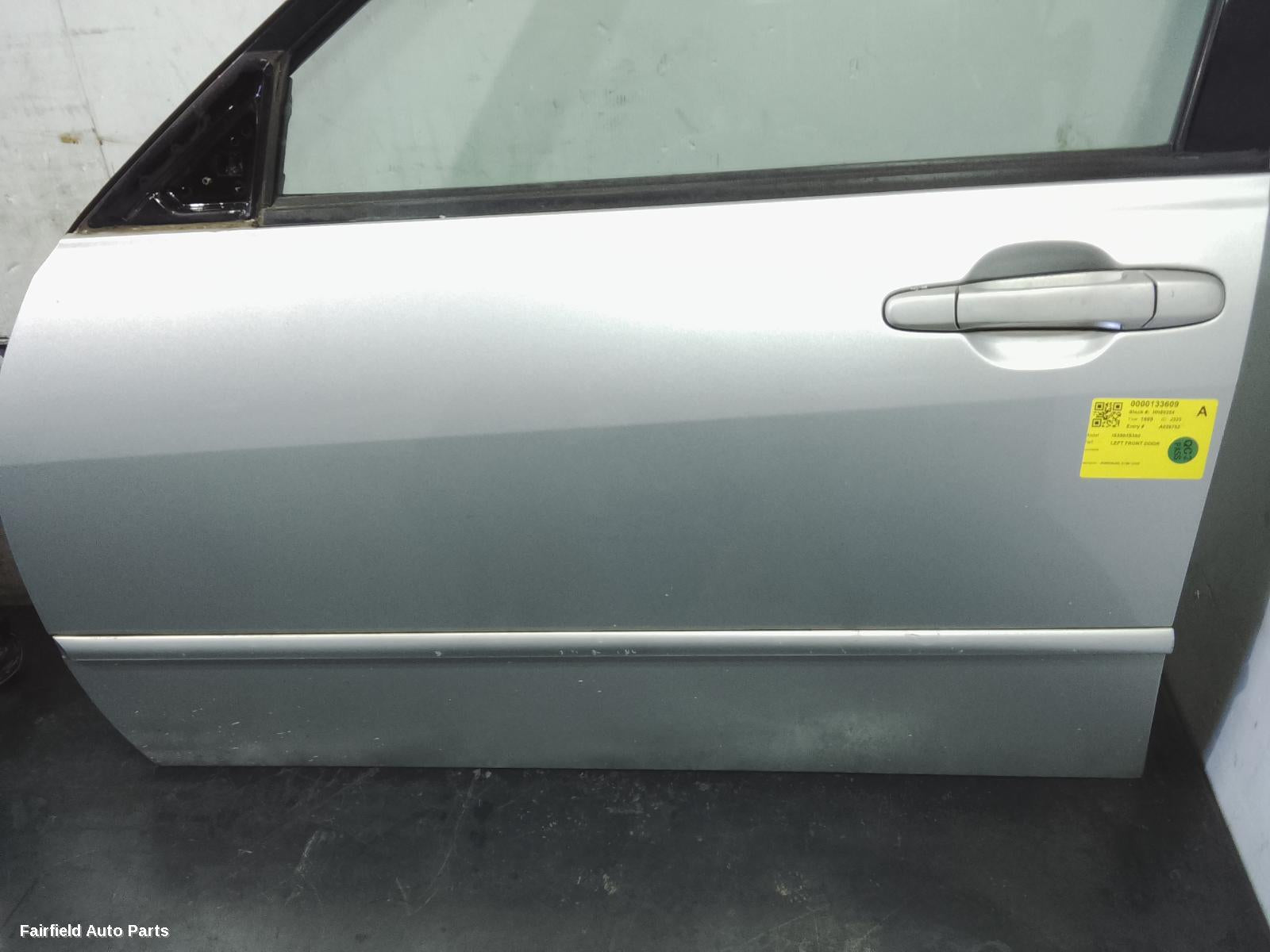 1998-2005 Lexus Is200/is300 Left Front Door