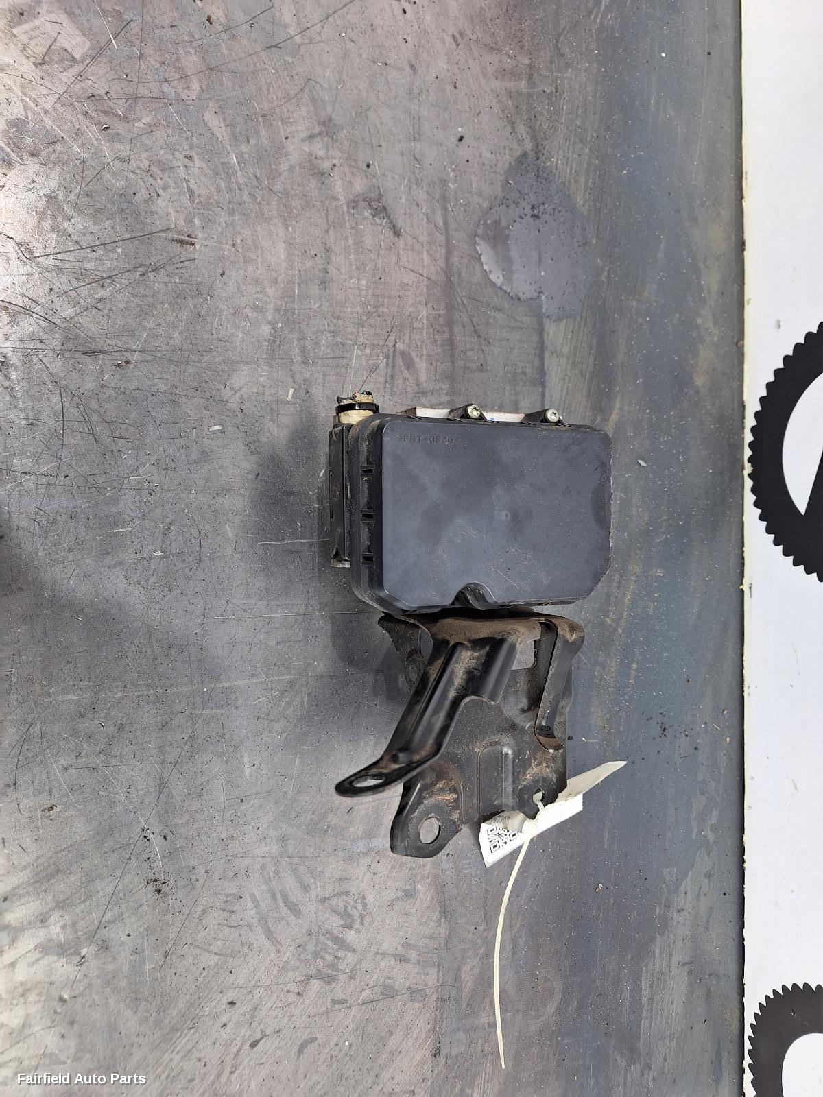2011-2019 Toyota Yaris Abs Pump Modulator