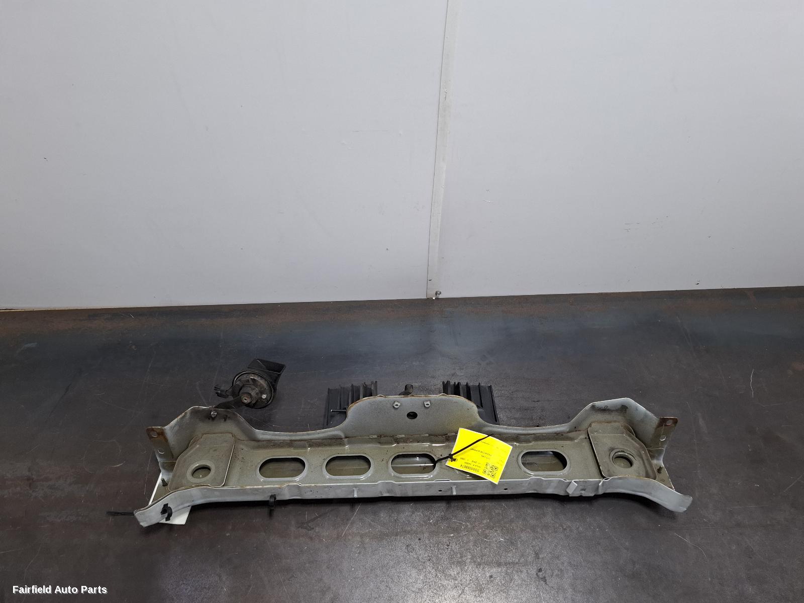 2015-2025 Ldv G10 Radiator Support