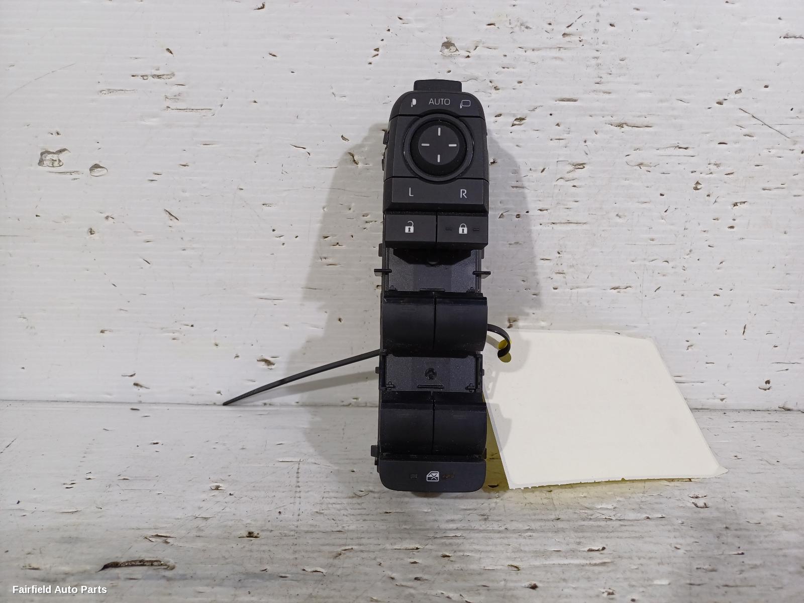 2024-2026 Toyota Yaris Cross Pwr Dr Wind Switch