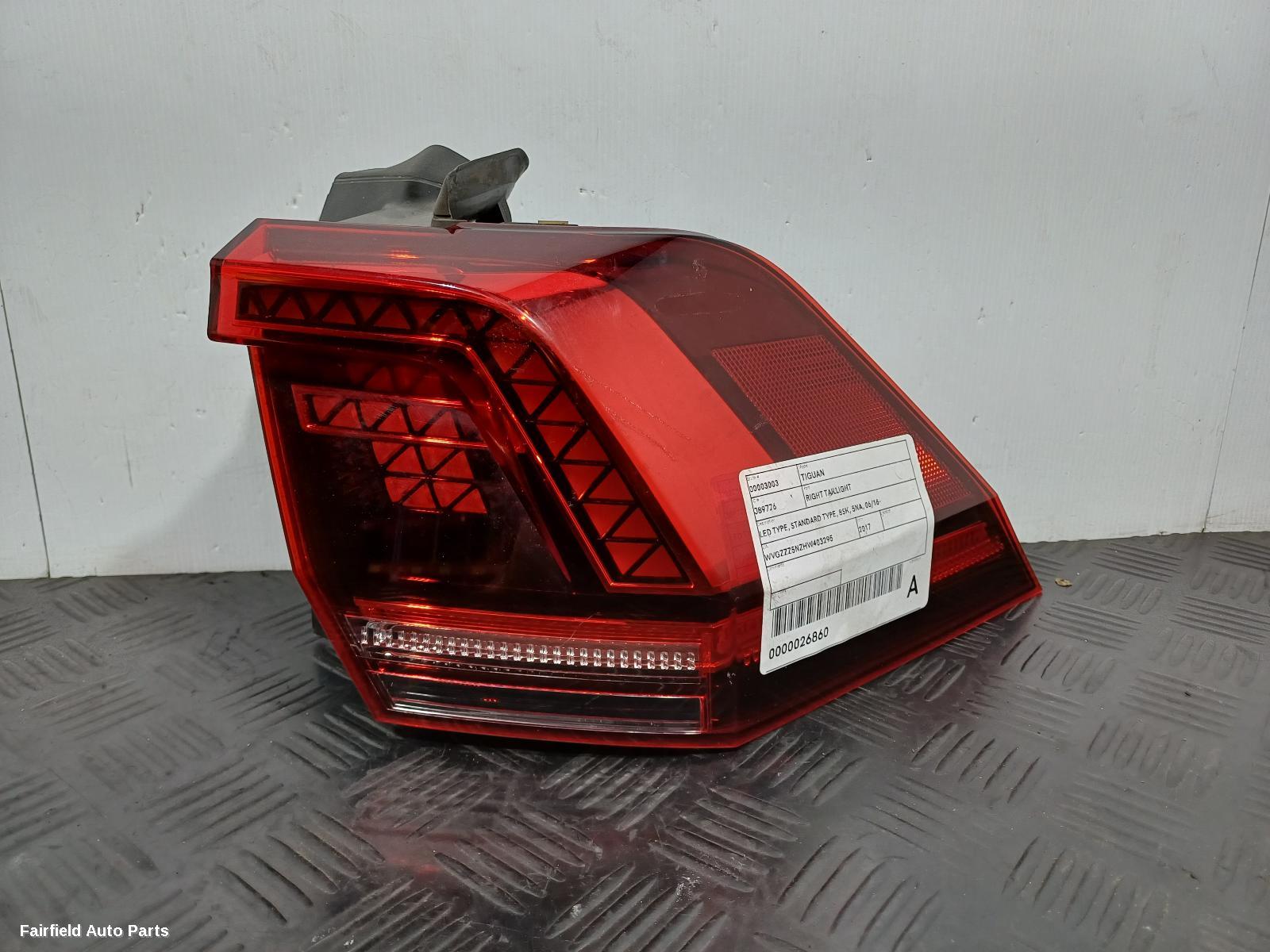 2016-2021 Volkswagen Tiguan Right Taillight