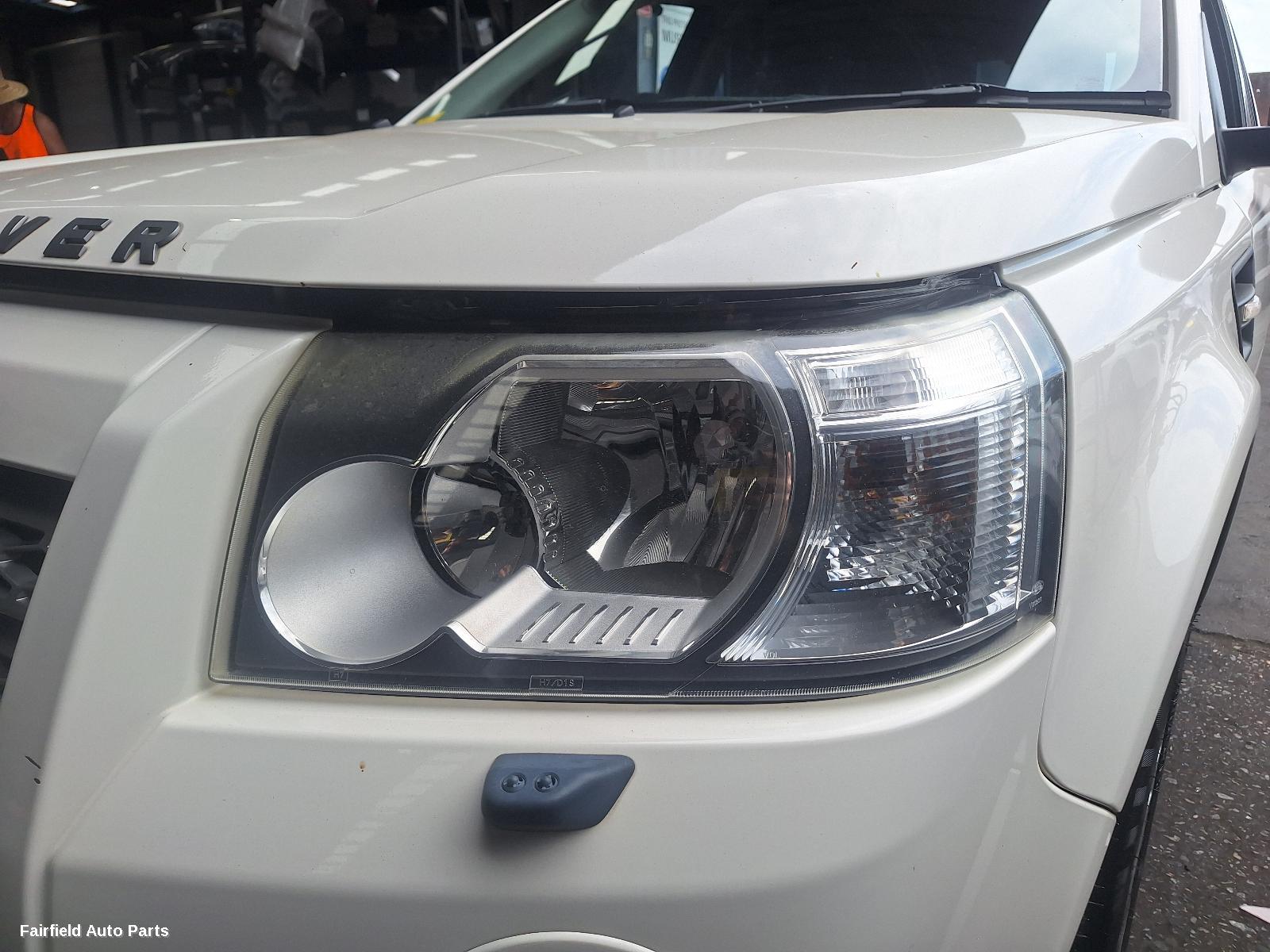 2007-2010 Land Rover Freelander Radiator Support