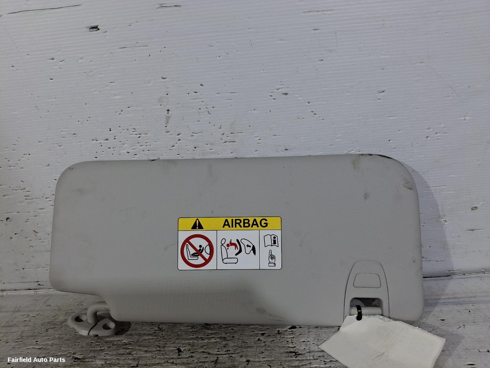 2022-2024 Ldv Mifa Sunvisor
