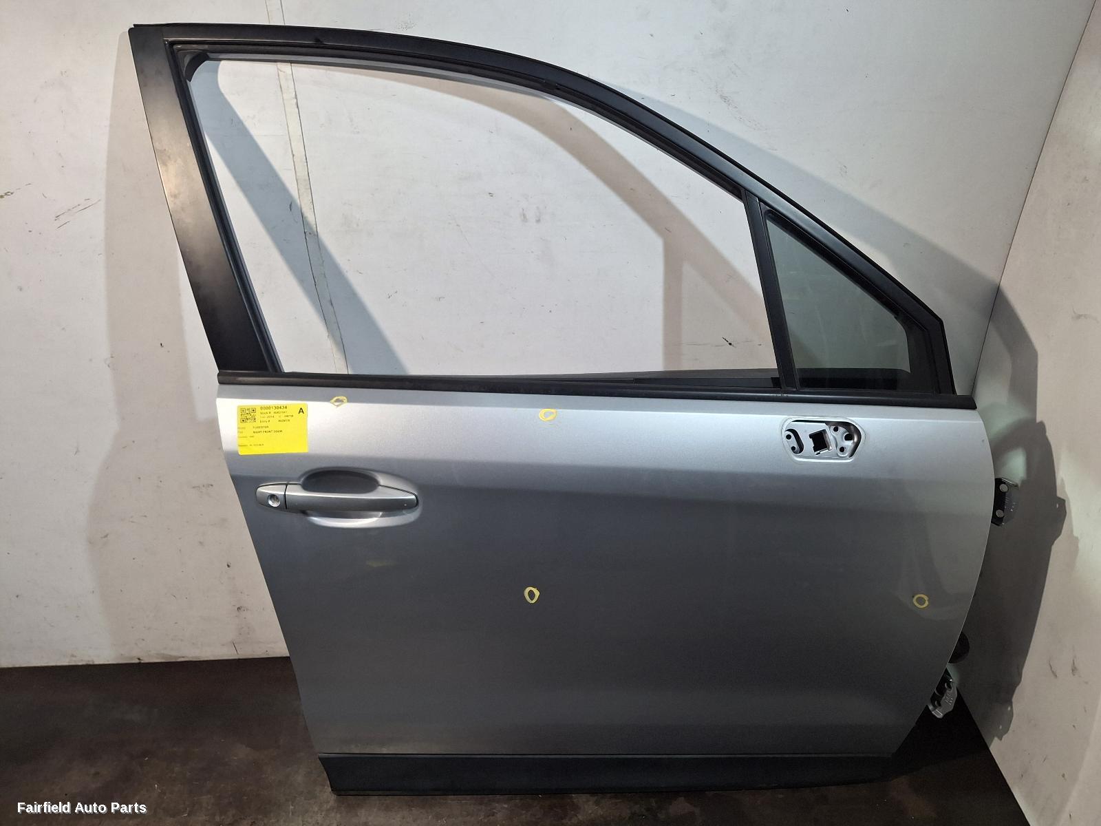 2012-2018 Subaru Forester Right Front Door