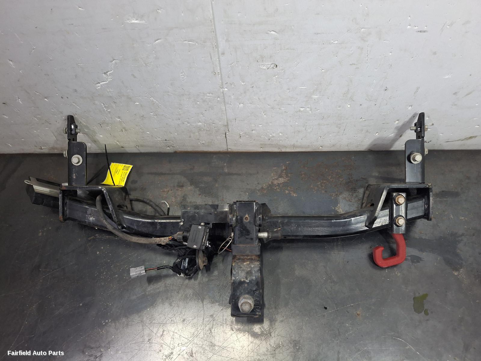 2014-2022 Jeep Cherokee Towbar