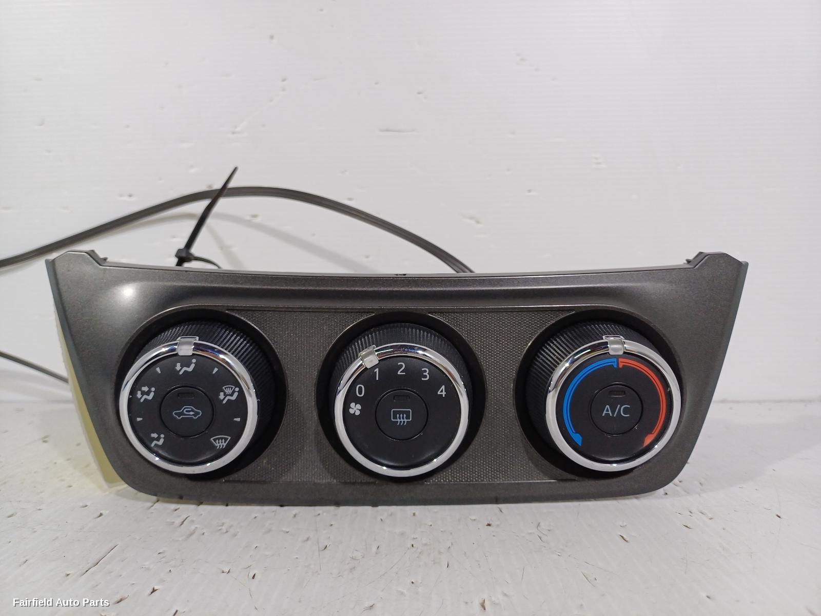 2012-2018 Toyota Rav4 Heater Ac Controls
