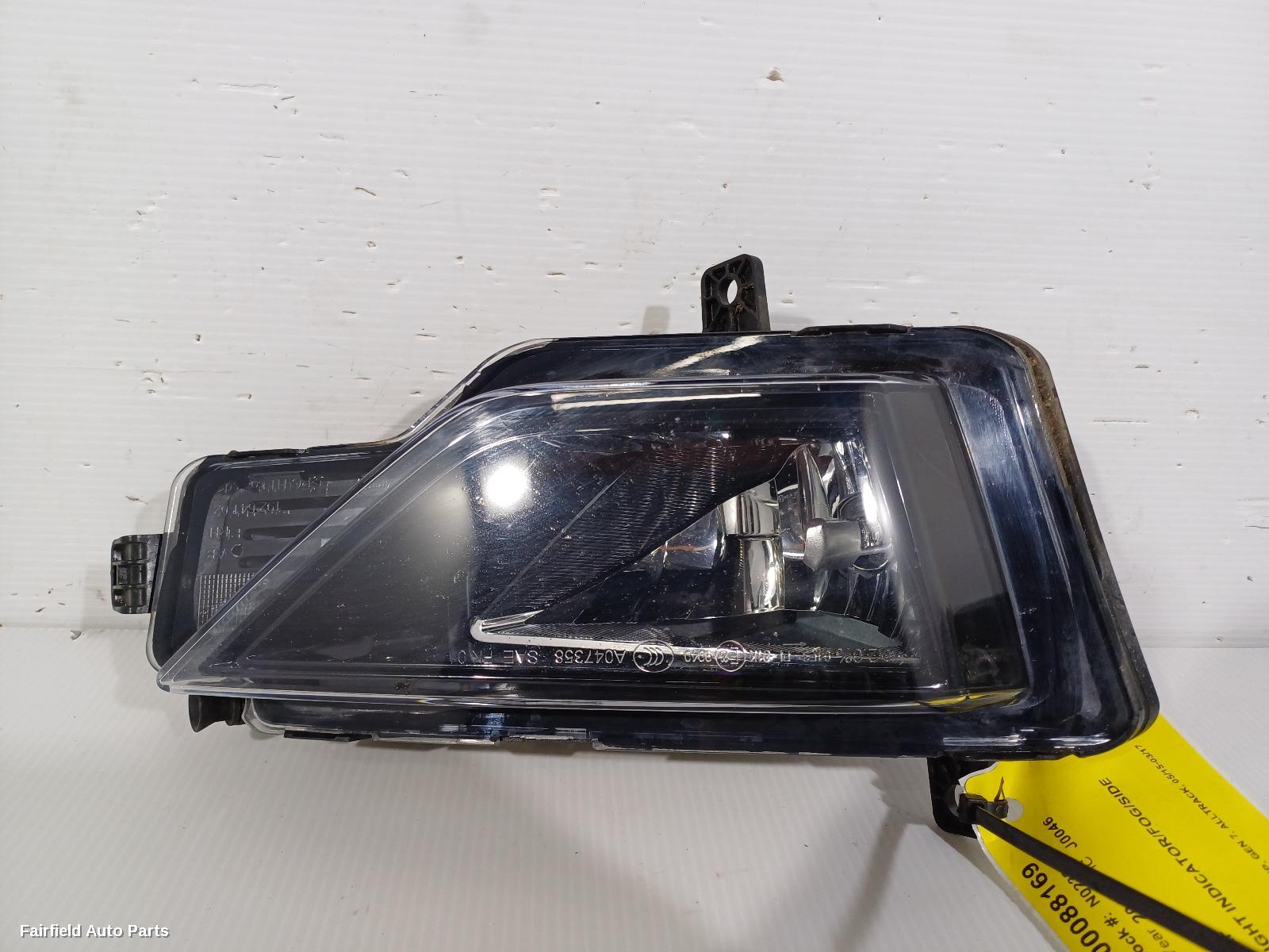 2015-2017 Volkswagen Golf Right Indicator Fog Side