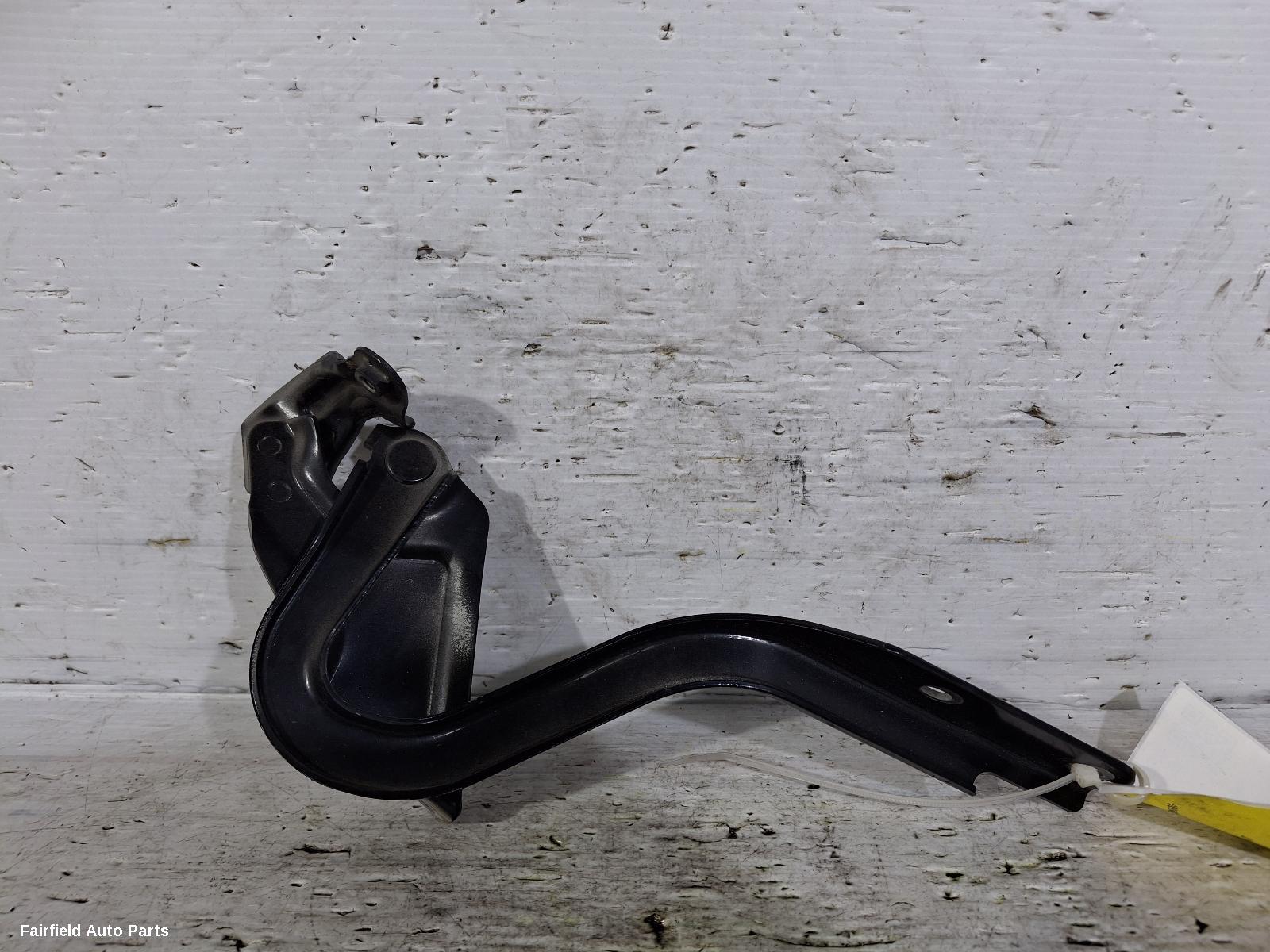 2010-2017 Suzuki Swift Bonnet Hinge Strut