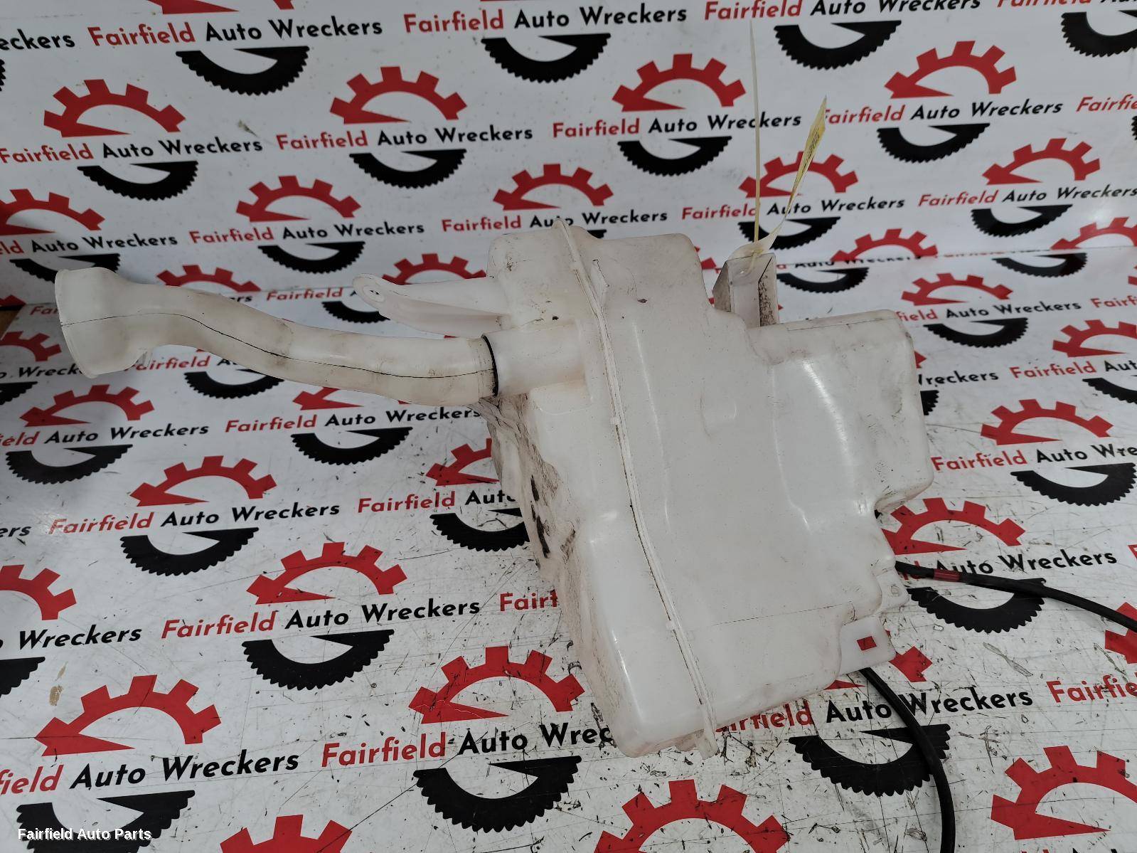 2008-2012 Suzuki Vitara Washer Bottle