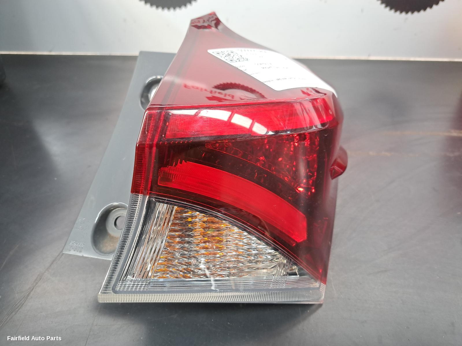 2015-2018 Toyota Corolla Right Taillight