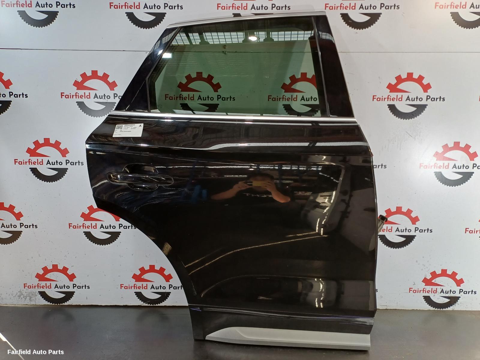 2017-2020 Audi Q5 Right Rear Door Sliding