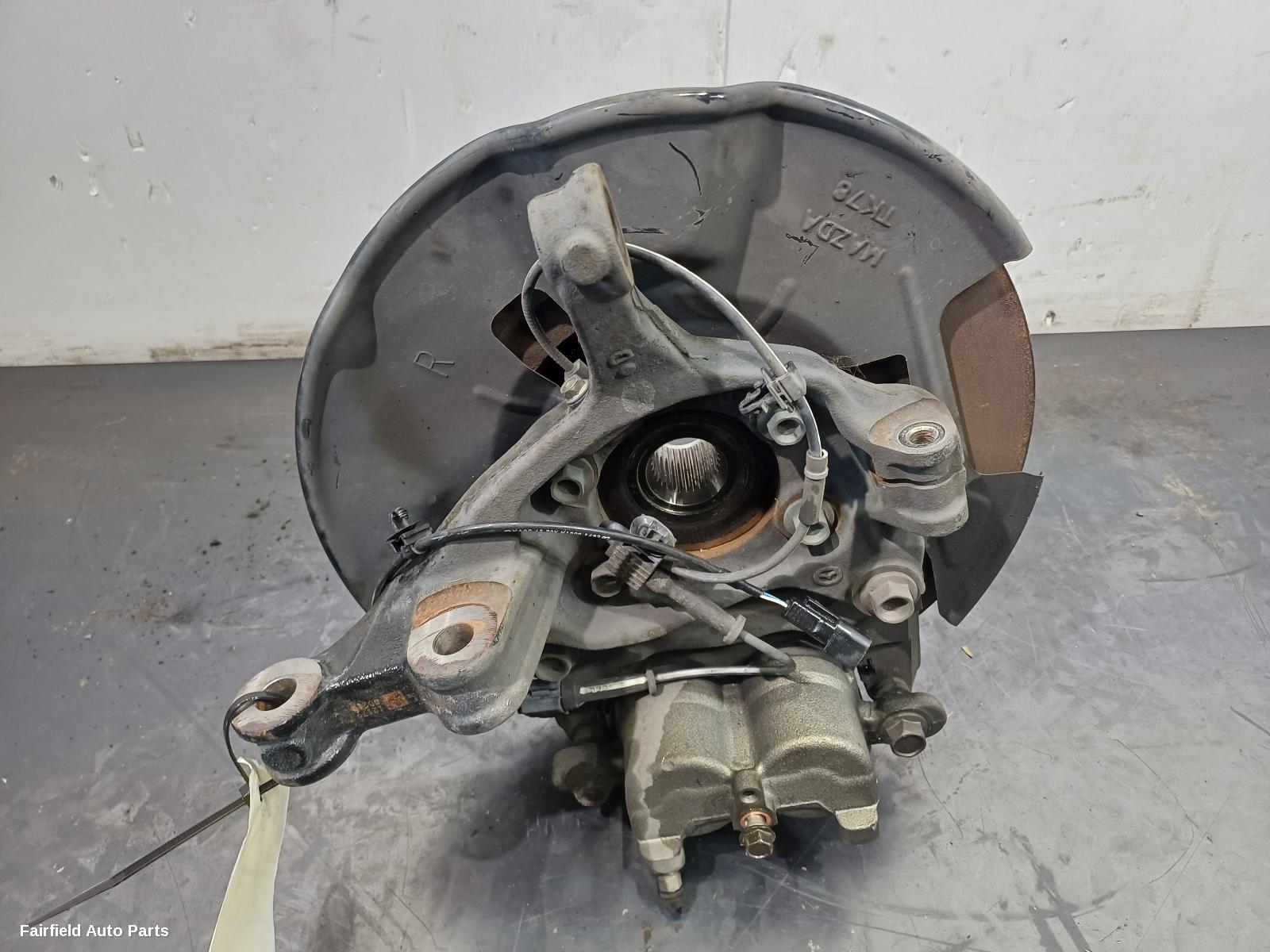 2018-2023 Mazda Cx8 Right Front Hub Assembly