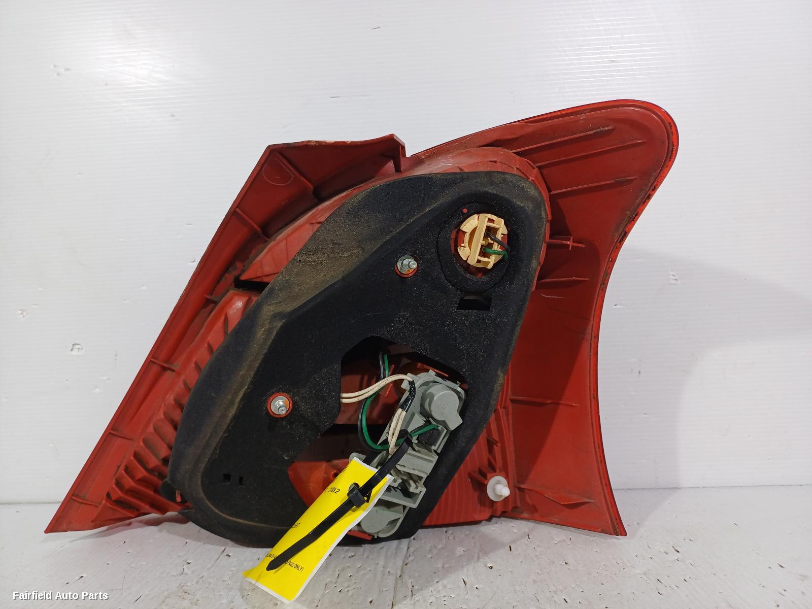 2005-2008 Toyota Yaris Right Taillight