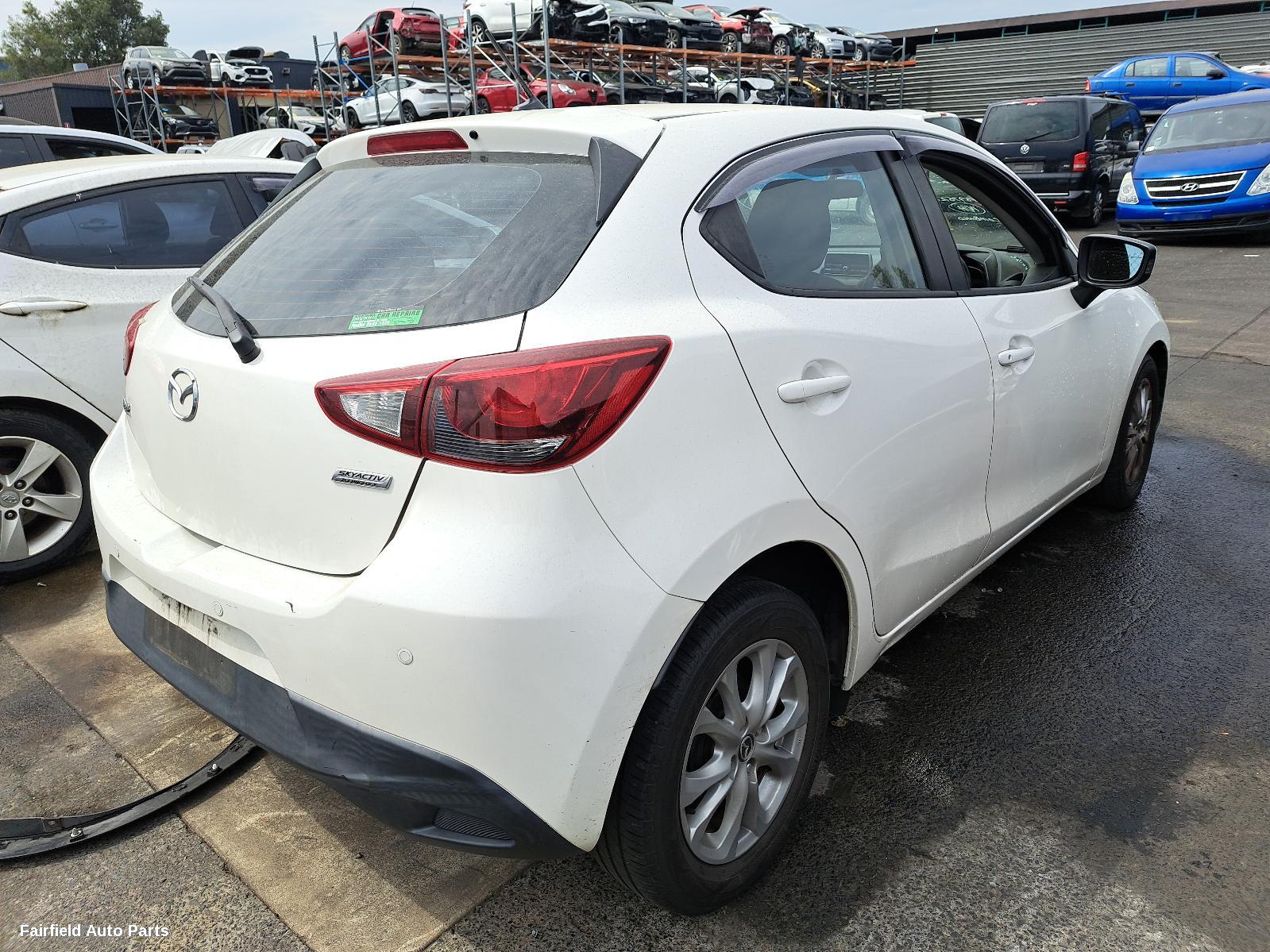 2015 Mazda 2 Alternator