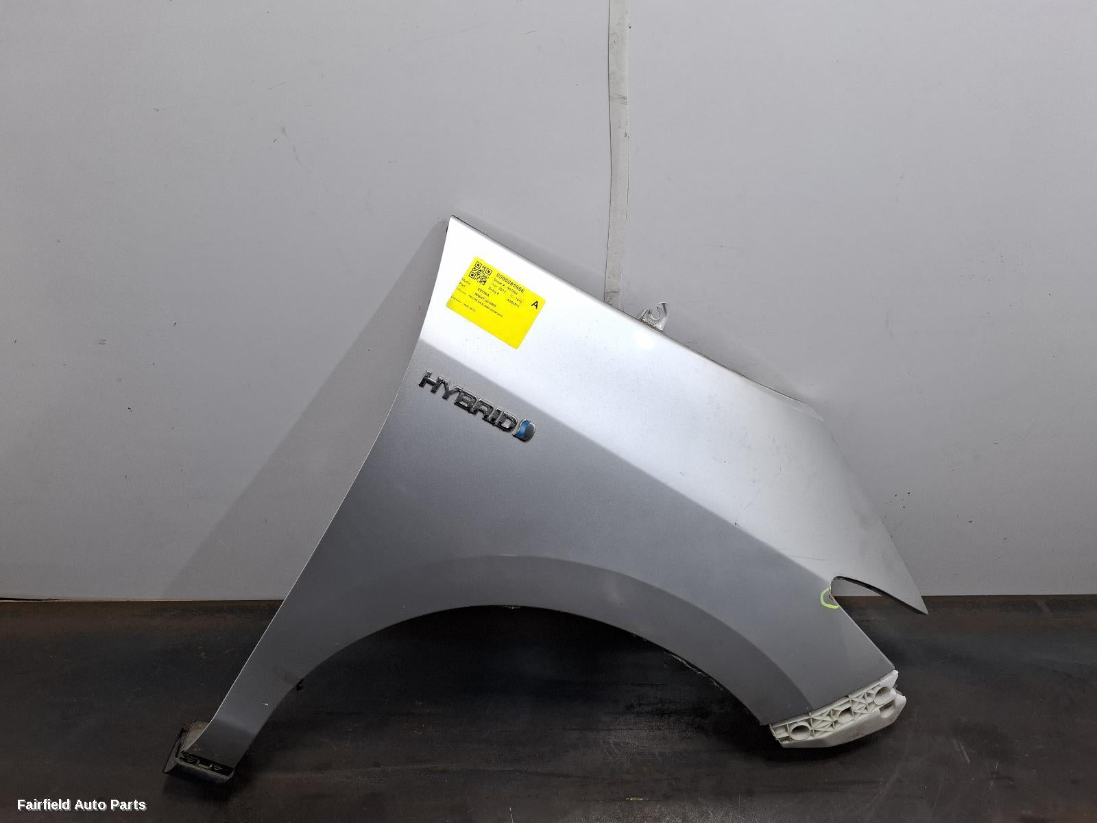 2005-2019 Toyota Estima Right Guard