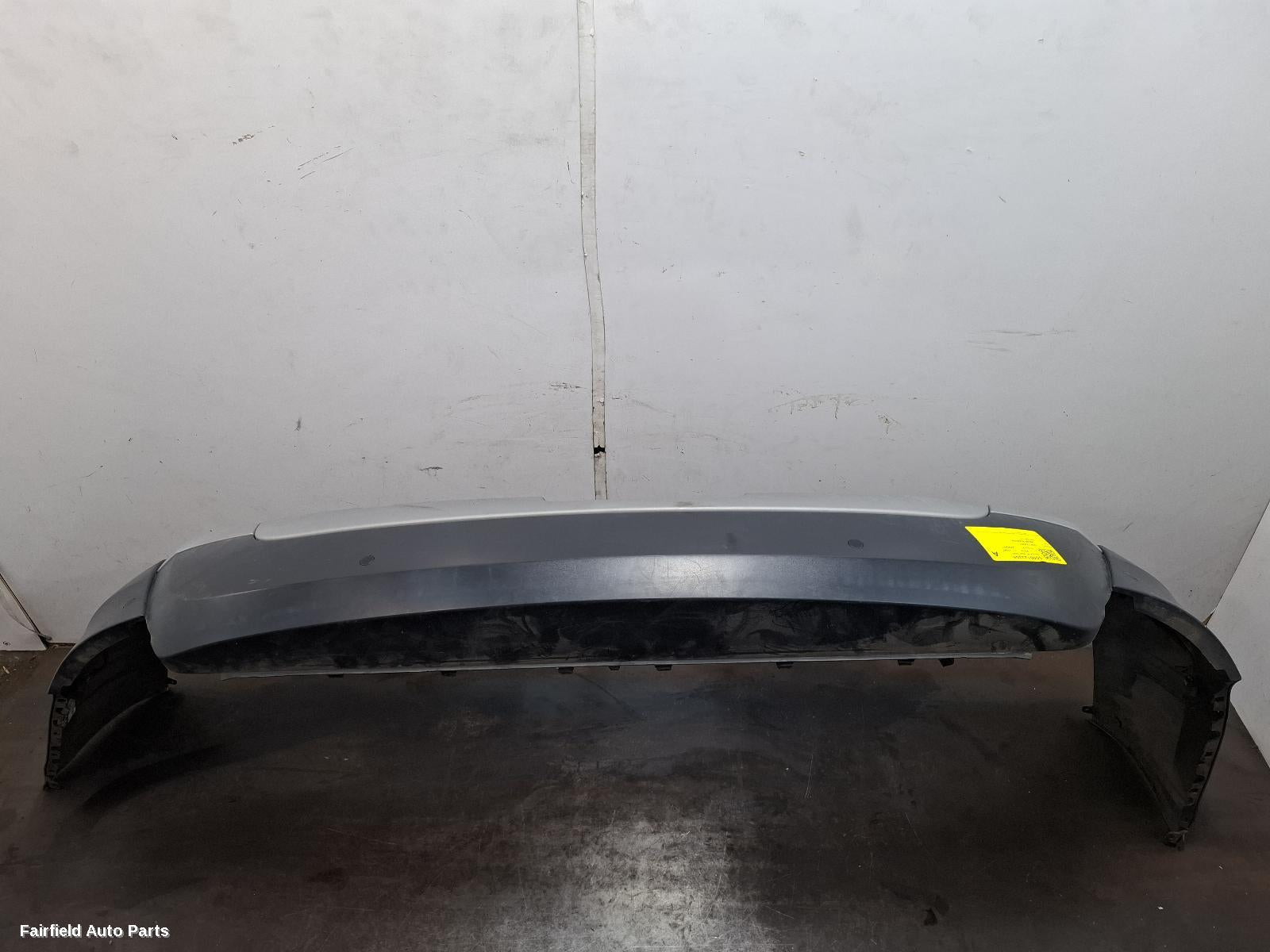 2016-2020 Land Rover Discovery Rear Bumper