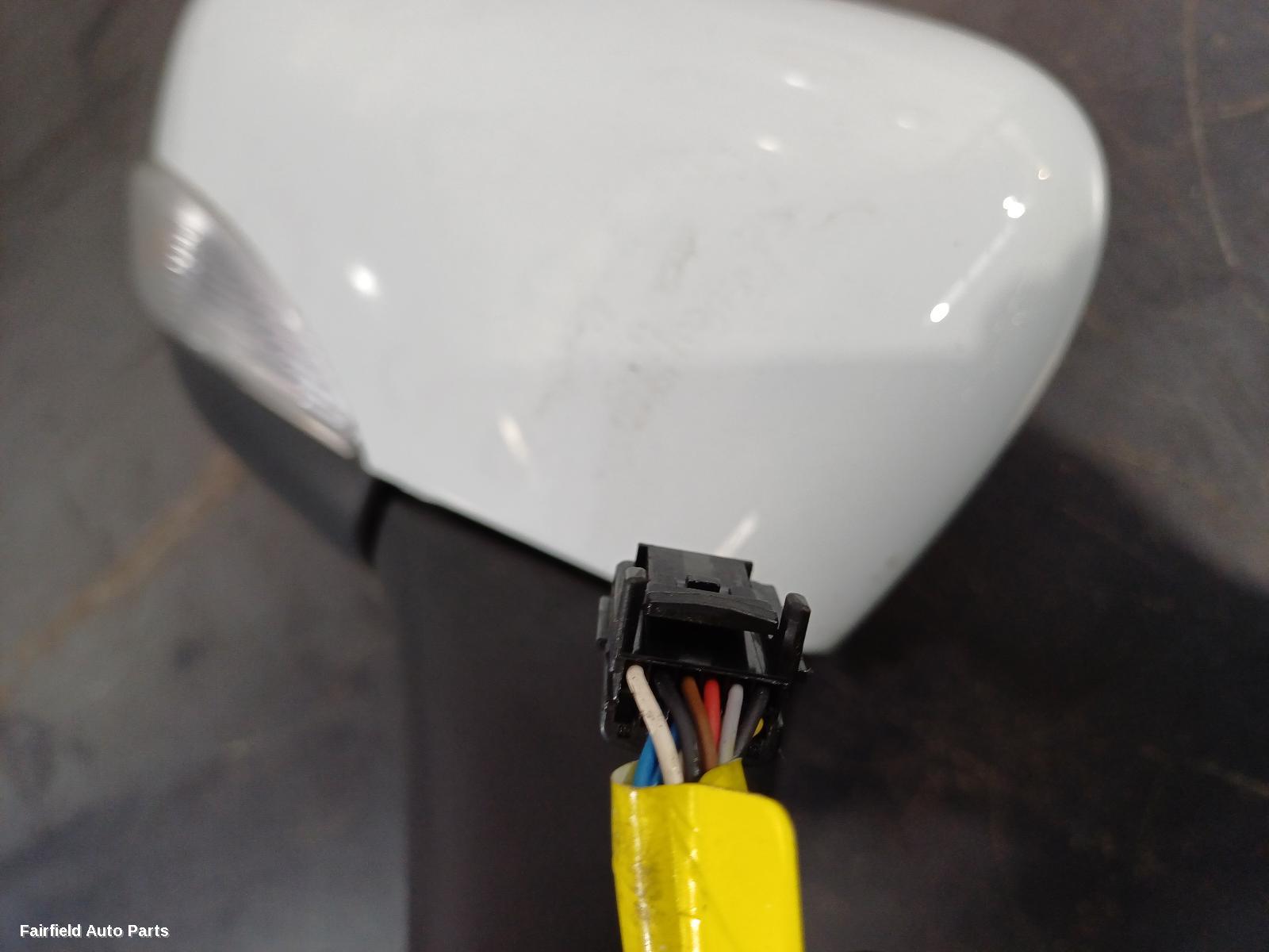 2016-2019 Renault Clio Right Door Mirror