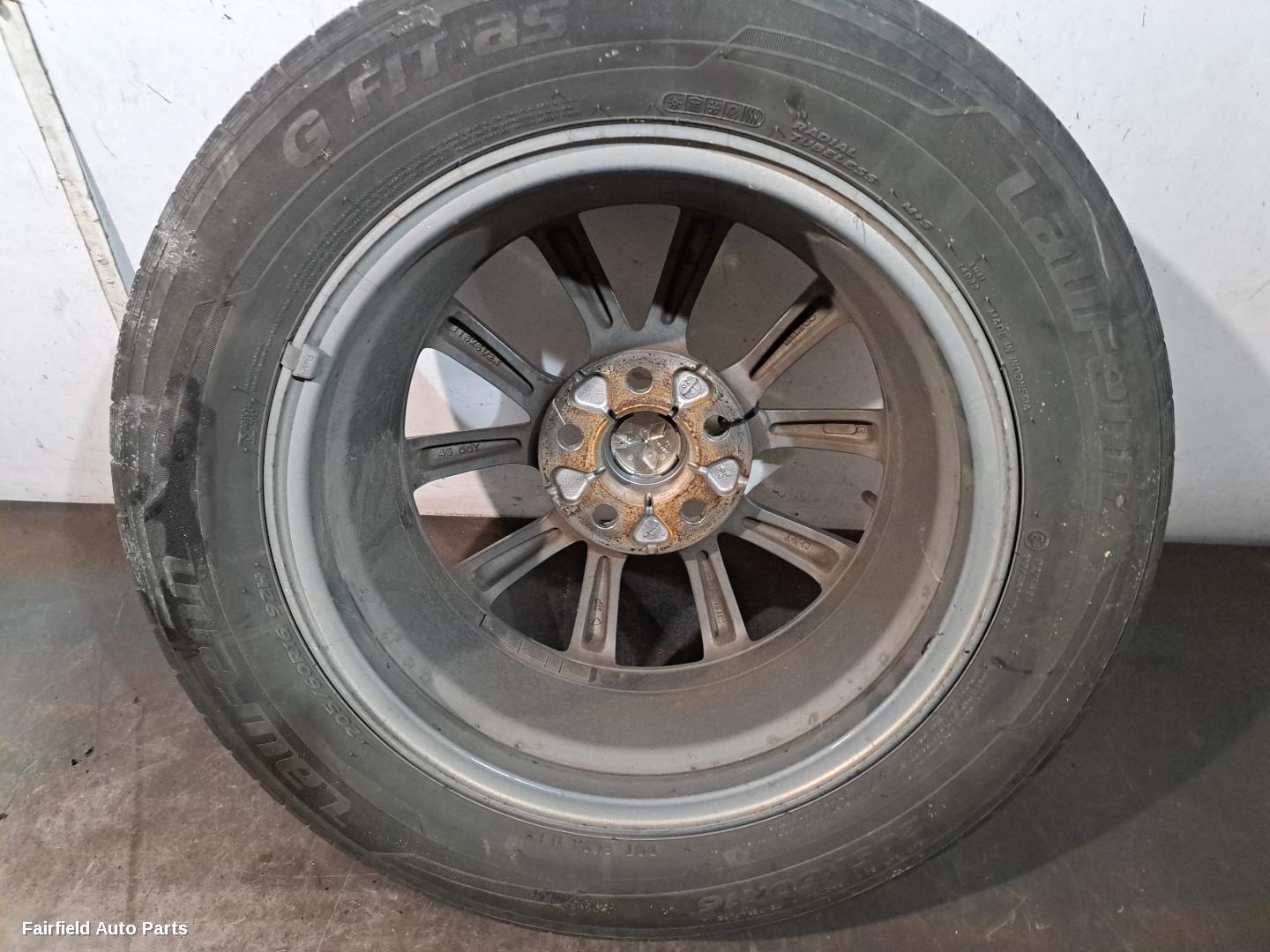 2015-2017 Mitsubishi Lancer Wheel Mag