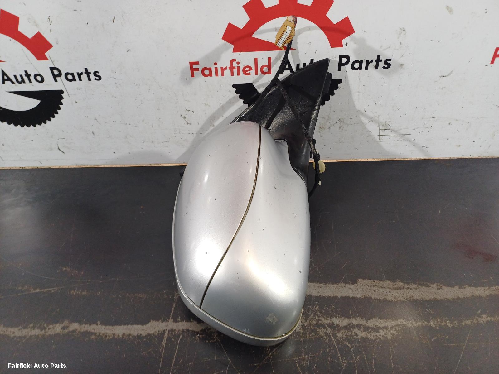 2003-2006 Porsche Cayenne Right Door Mirror