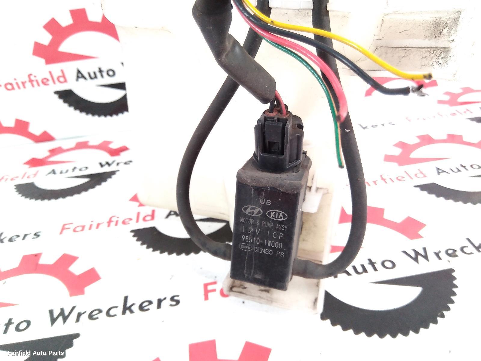 2011-2014 Kia Rio Washer Bottle