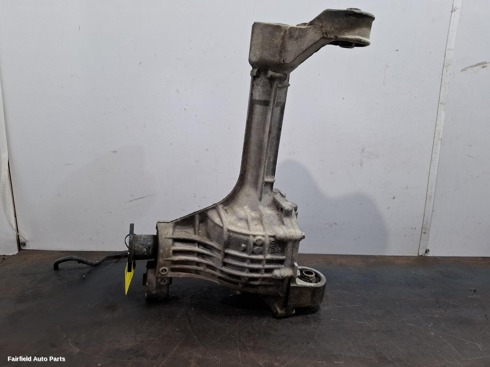2005-2015 Nissan Navara Differential Centre