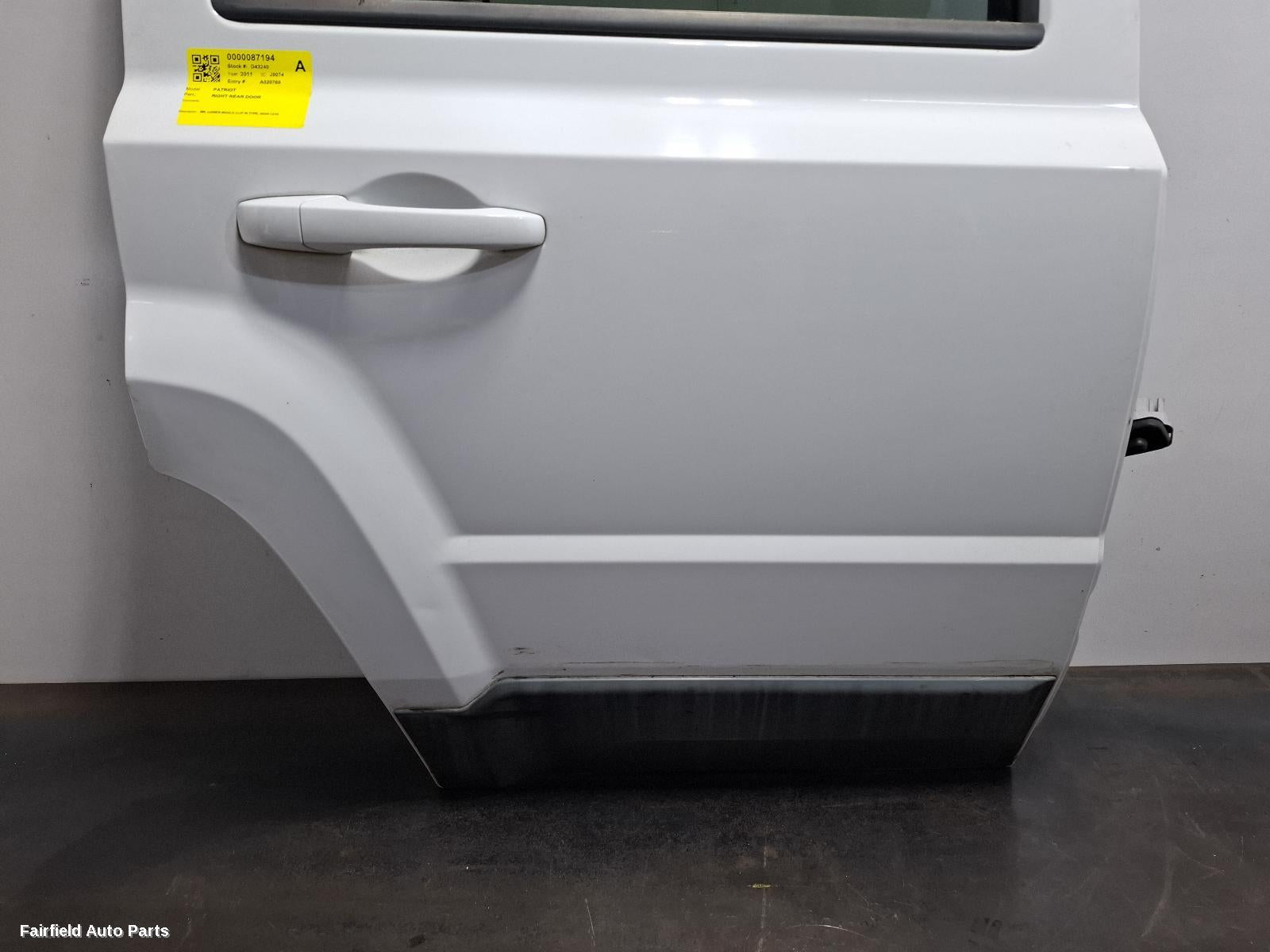 2009-2016 Jeep Patriot Right Rear Door Sliding