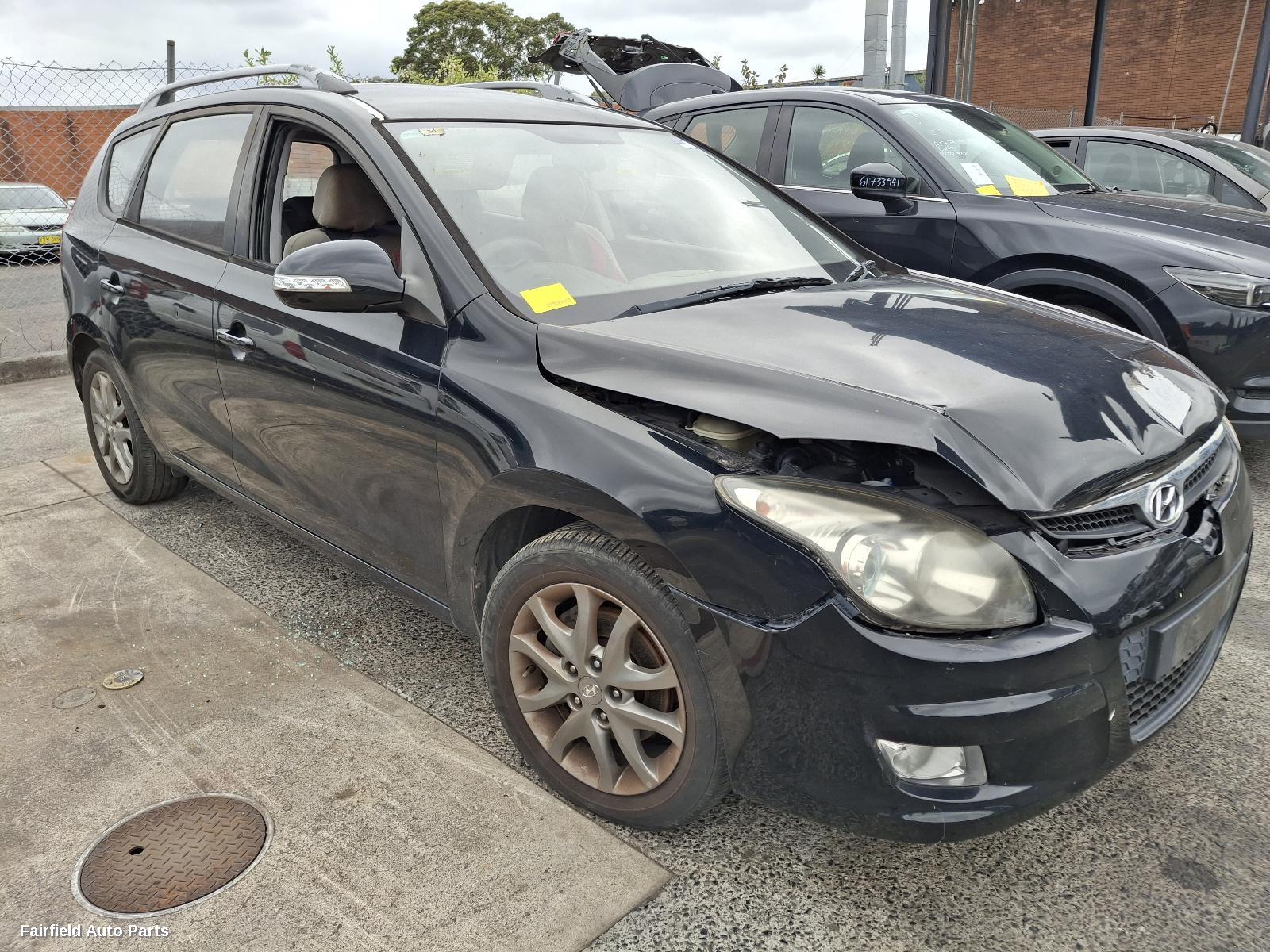 2007-2012 Hyundai I30 Left Guard