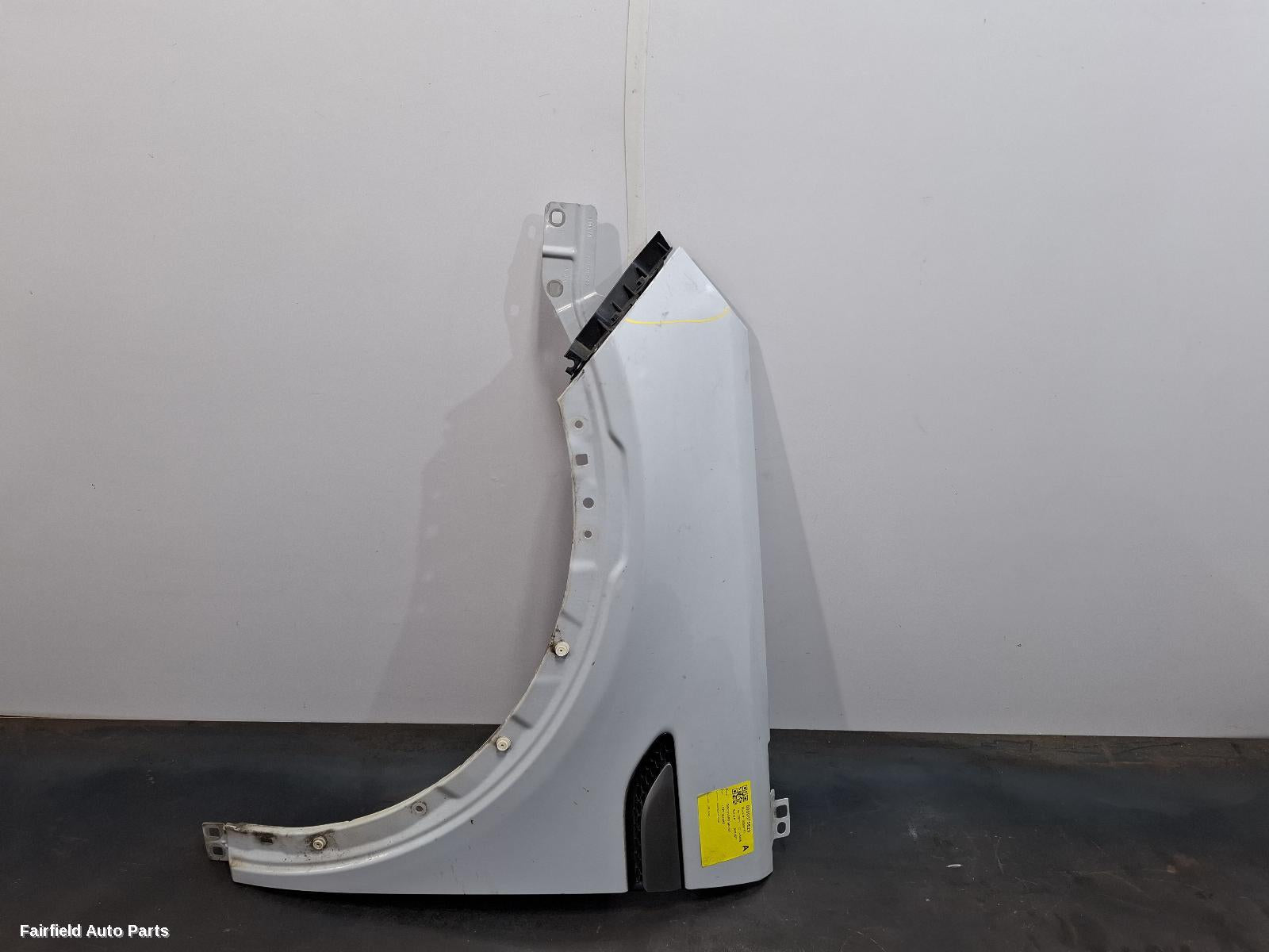 2015-2026 Land Rover Discovery Sport Left Guard